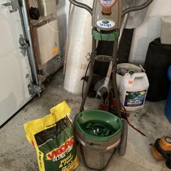 Brand New Spreader/Weed And Feed 
