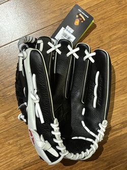 Rawlings Shut Out Softball Glove