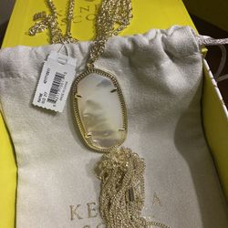 reduced! Brand New Kendra Scott, Mother Of Pearl, Bold Classic Necklace