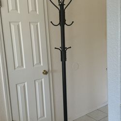 Coat Rack With 8 Hangers 