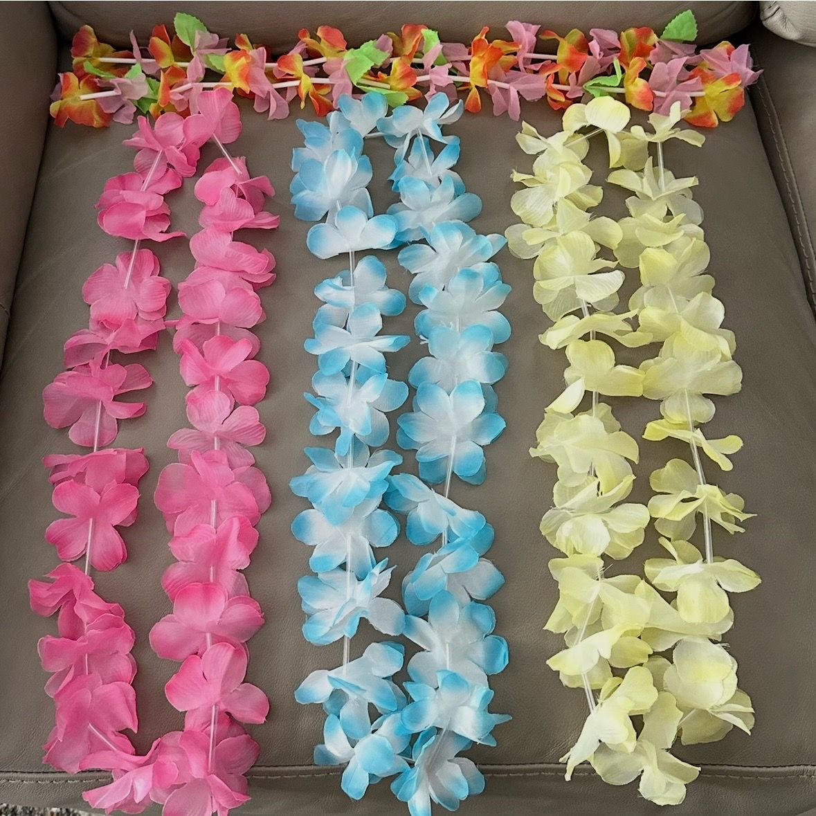 NEW HAWAIIAN LEI BUNDLE OF 4 MULTI YELLOW PINK & BLUE