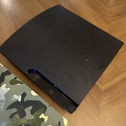 PS4 Bundle with Multiple Games + Wires