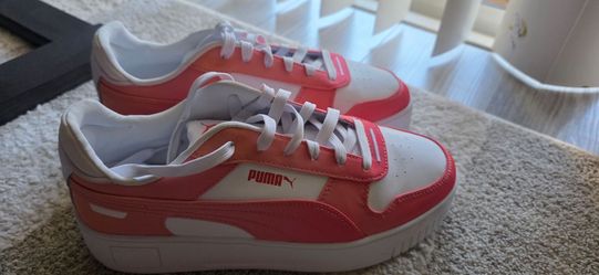 Puma Sneakers Size 9.5