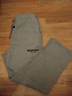 ESSENTIALS SWEATS