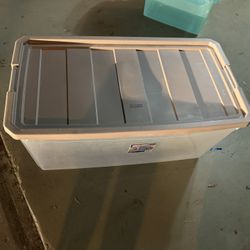 Extra Large Plastic Tub With Lid Storage Container 