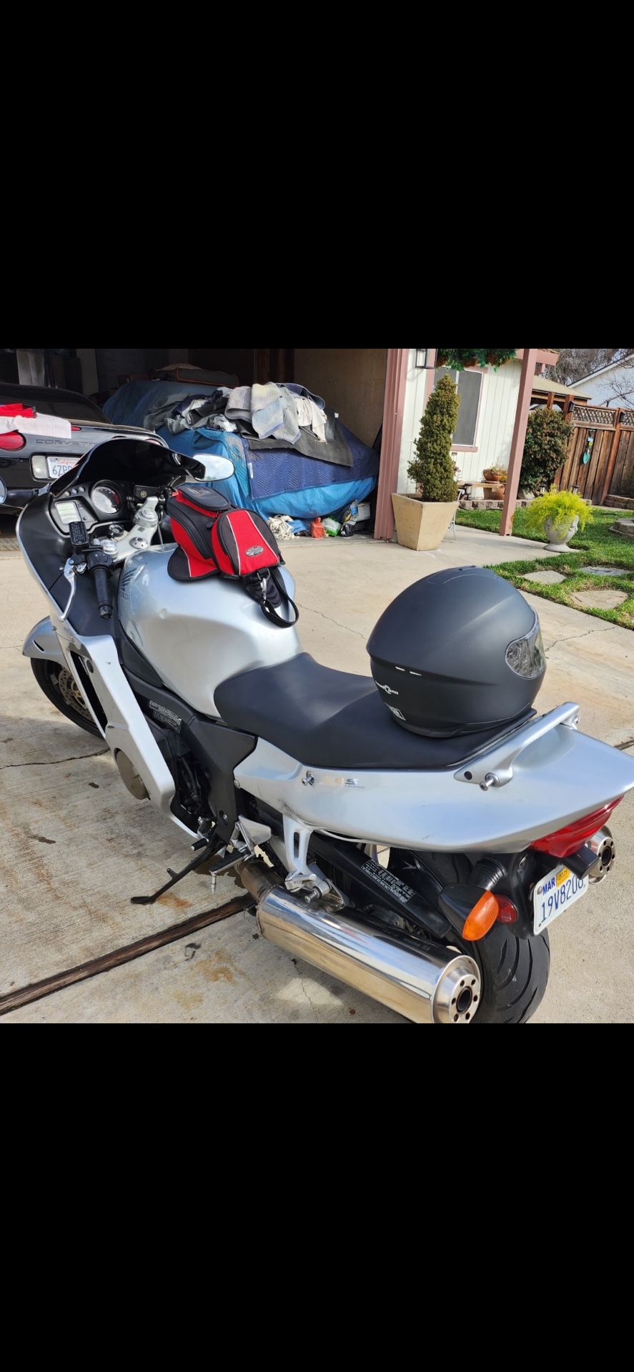 02 Honda Super BlackBird $2600.