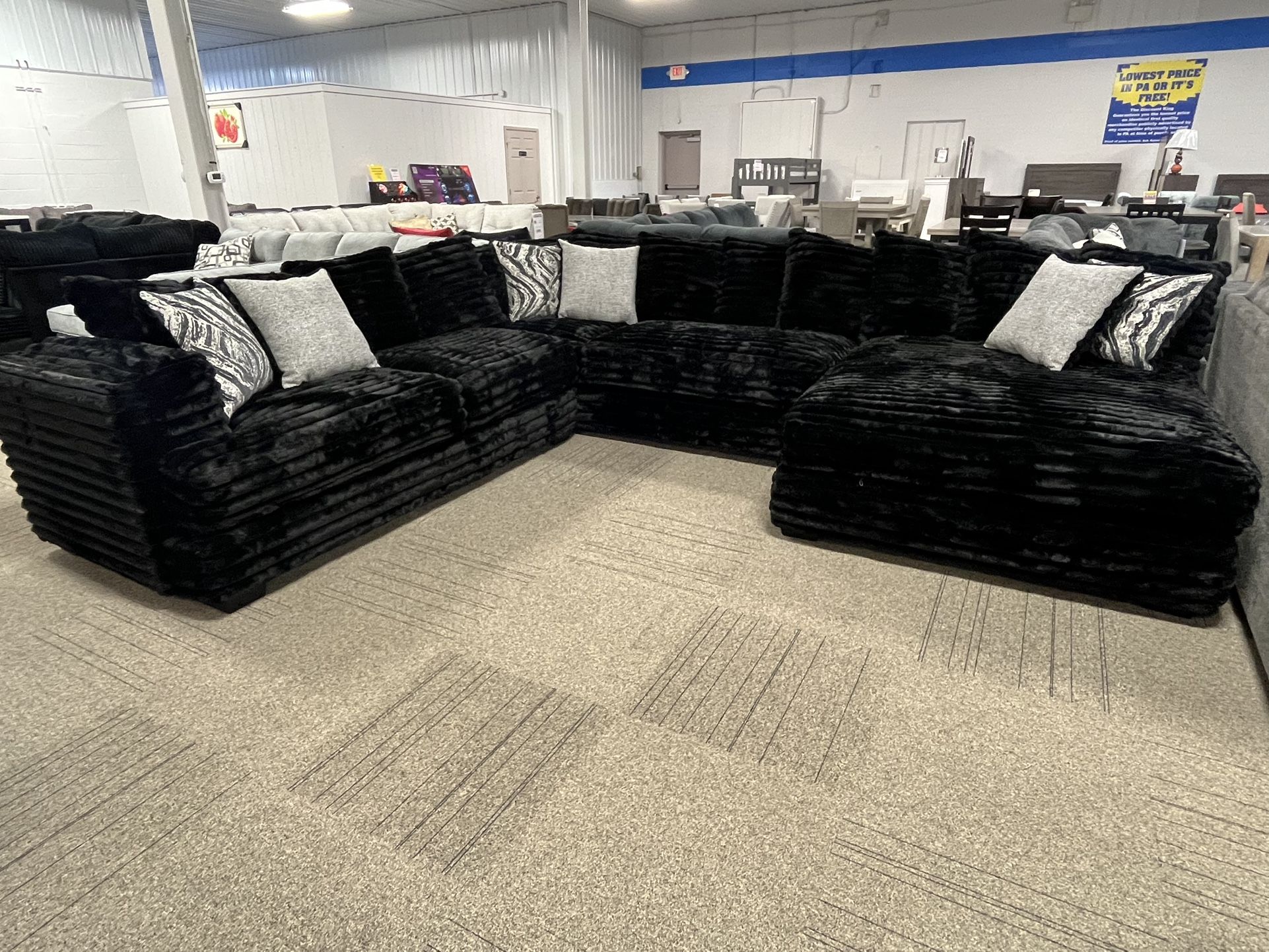 Huge 3 Piece Sectional With Chaise