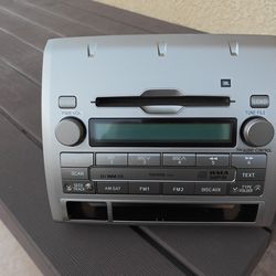 OEM Toyota Tacoma radio/CD player