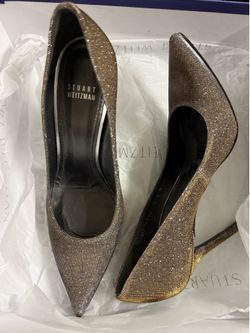 Stuart Weitzman Gold Glitter Pointed-Toe Stiletto Pumps – Size 8.5
