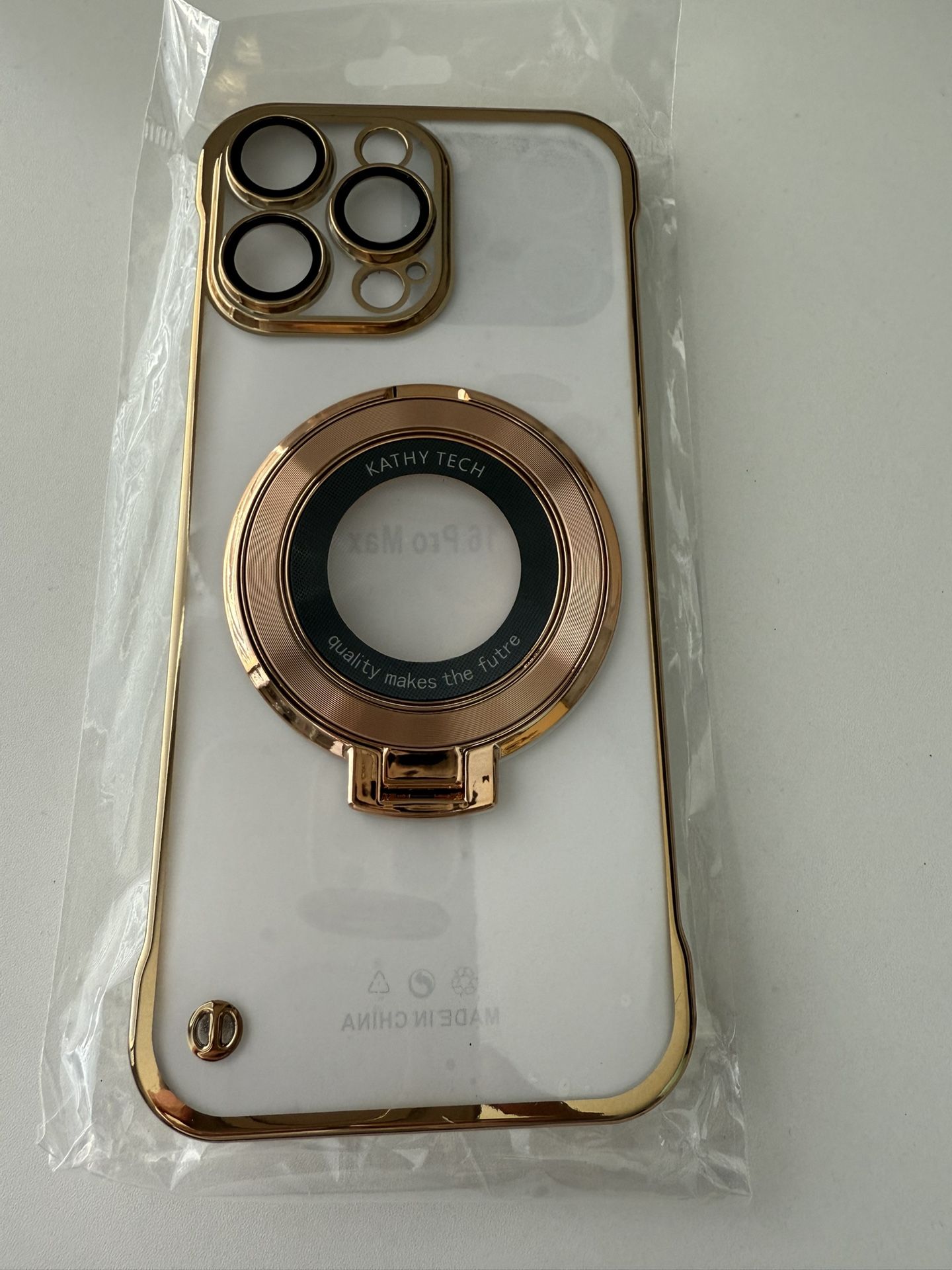 iPhone 16 Pro Max Case Champagne Gold Borderless $5