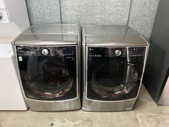 LG Washer And Gas Dryer Set