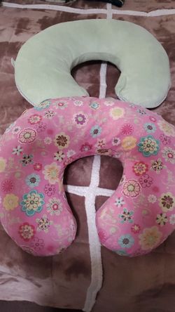 Boppy pillows