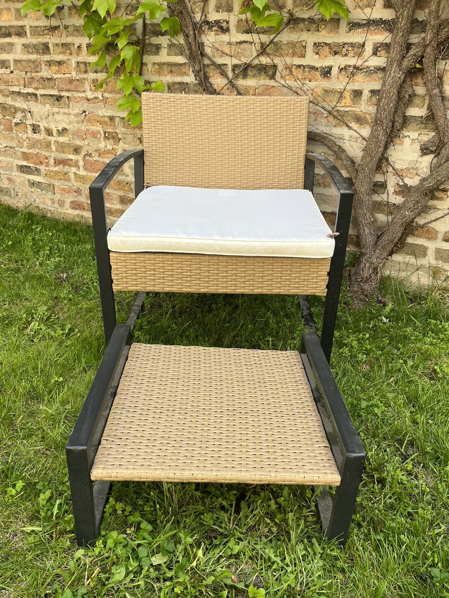 Rattan Chair with Ottoman