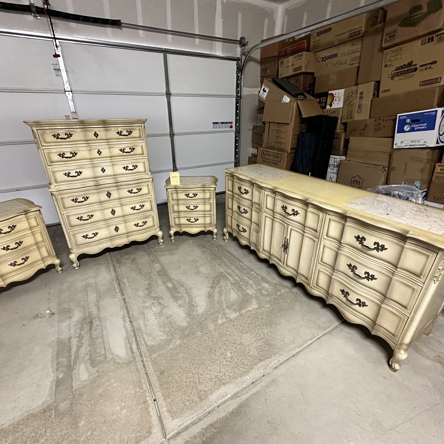 4 Piece Vintage French Provincial Bedroom Set