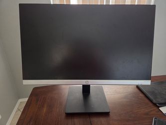 Monitors, Mirror, Dresser, and Gaming Chair!