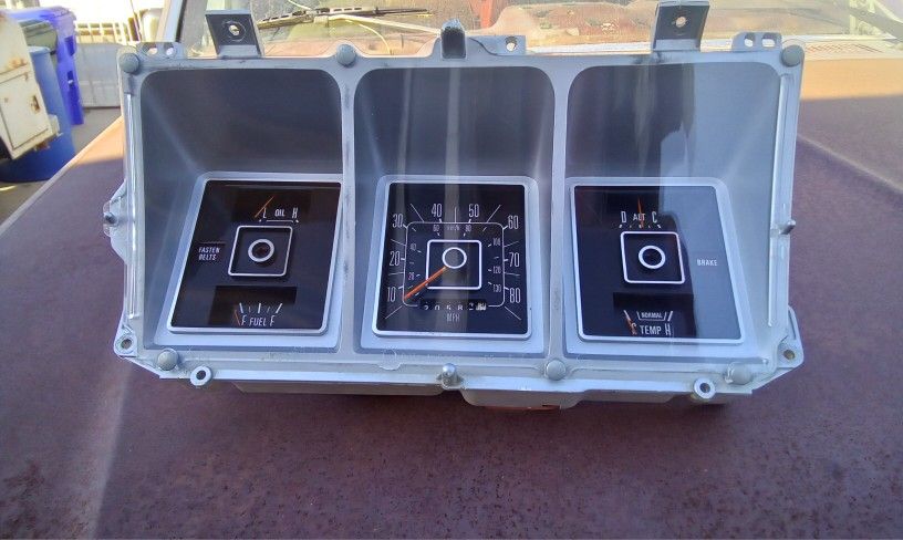 78-79 Ford Trucks OR Bronco Cluster Part