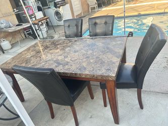 Marble table 70IN