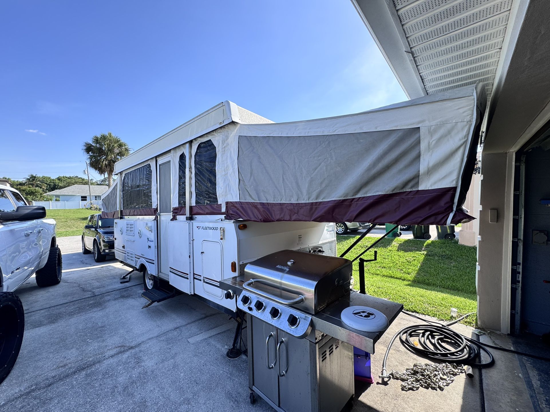 Pop Up Camper