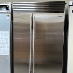 SUB ZERO 48”WIDE BUILT IN SIDE BY SIDE REFRIGERATOR WITH INTERNAL WATER/ICE