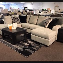 Off Gray U Shape Sectional Chaise 👍 Delivery Available ✅