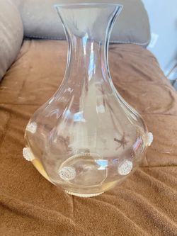 Juliska Glassware Berry and Thread decanter no chips or cracks. Beautiful Vase