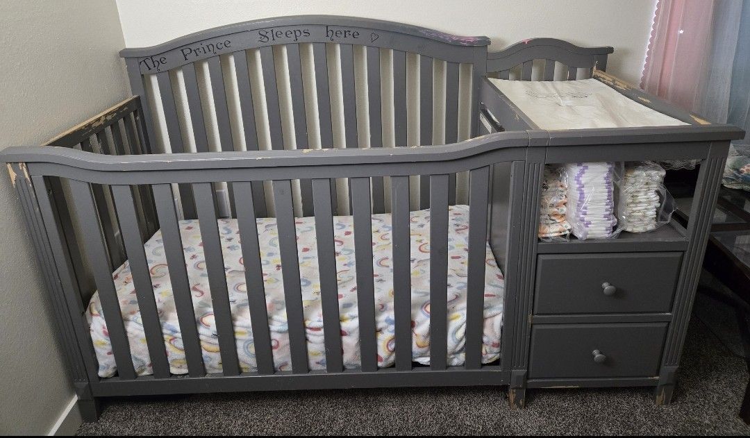 Crib/ Toddler Bed