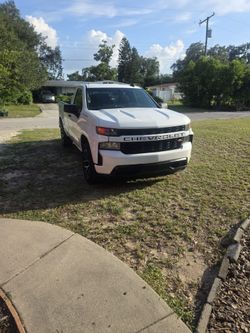 Chevrolet Silverado Pickup Truck White