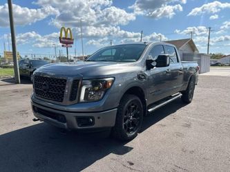 2019 Nissan TITAN XD Crew Cab
