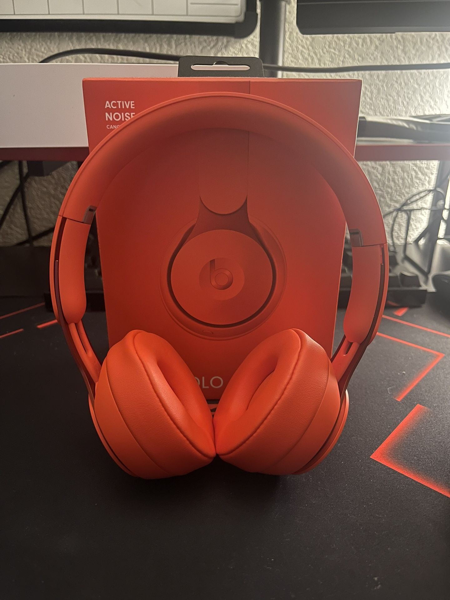 Beats By Dre Solo Pro 3 Noise Cancelling Wireless On Ear Headphones Citrus Red