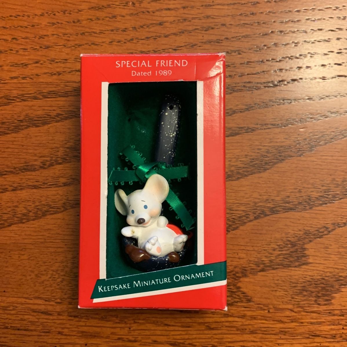 Hallmark Ornament -special Friend