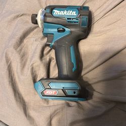 Makita 40v XGT brushless 4 Speed Impact Driver