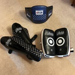 Muay Thai Belly Pad, Thai Pads, XL Shin Pads 
