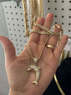 Beautiful chain with charm
