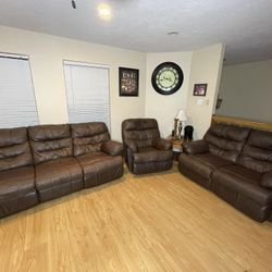 Couches - Recliners - Leather 