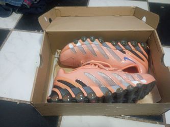 Nike Shox Sneakers Salmon Pink