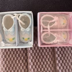 NEW. BOTH $15 Ceramic Baby Shoes 2000 Ceramic World 3839 collector decorative flower miniature