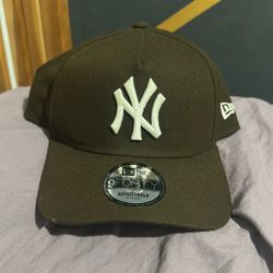 NEW YORK YANKEES ADJUSTABLE HAT 