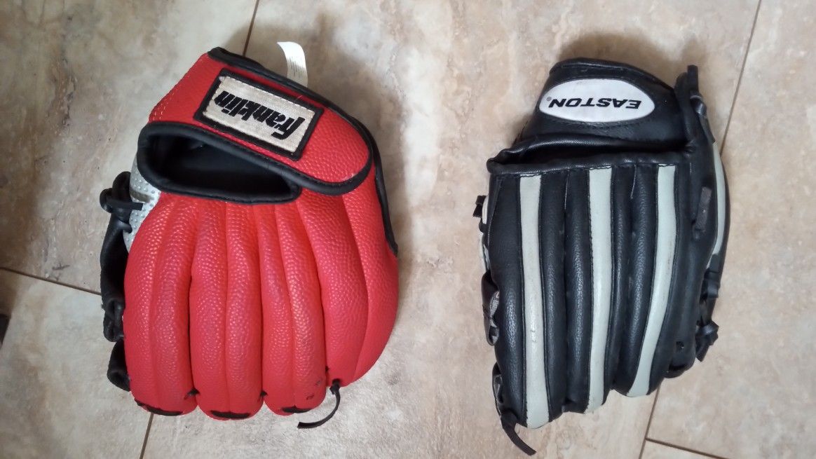 Peewee Baseball Mitts