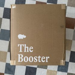 LALO The Booster Baby/Toddler Chair - White 