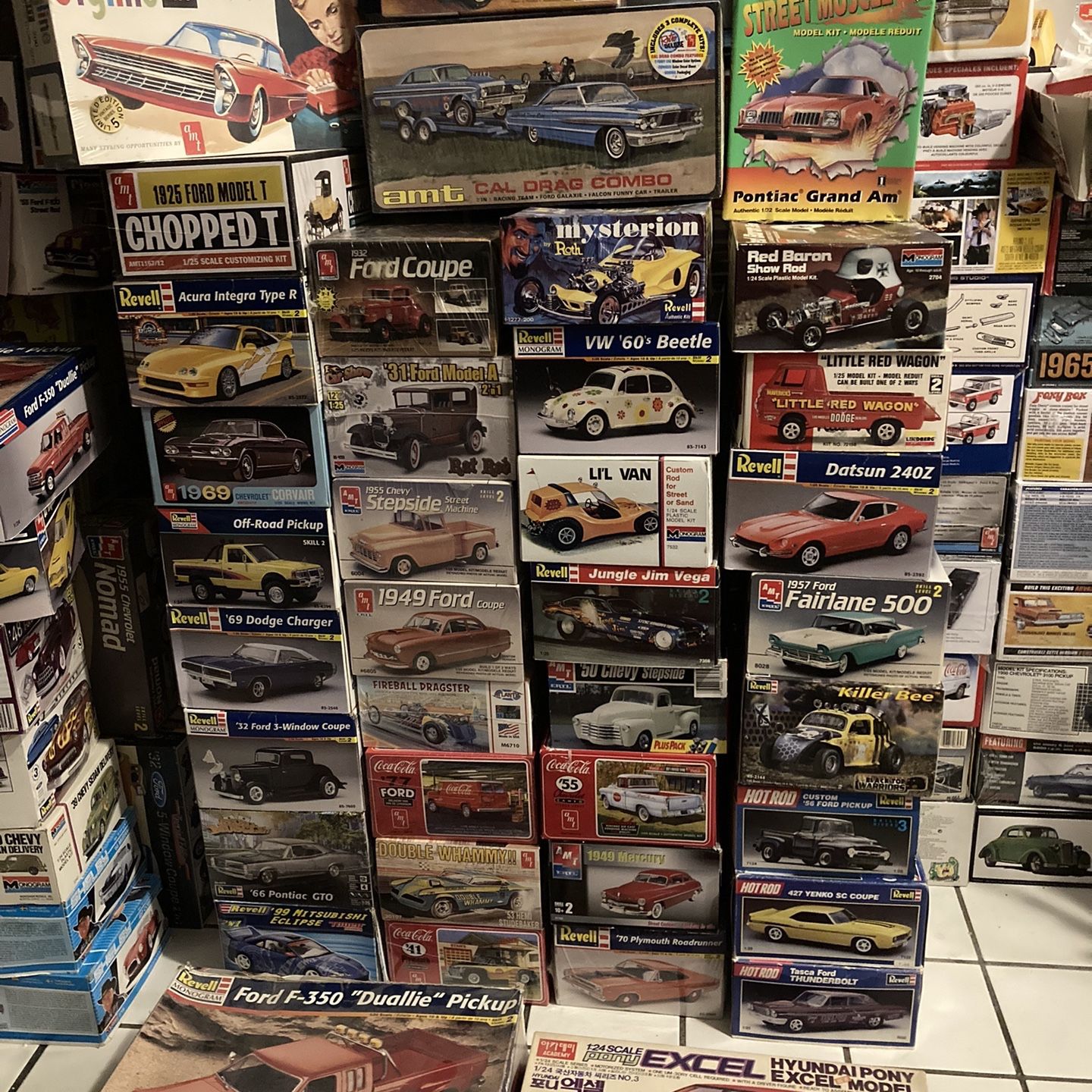 Model Car Kits (Read Description) for Sale in Mesa, AZ - OfferUp