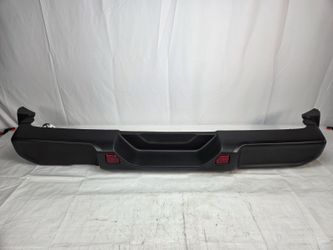 Mint 2018-2026 Jeep Wrangler Rubicon JL Mopar Factory Rear Bumper w/o Sensor Holes 12 mi takeoff