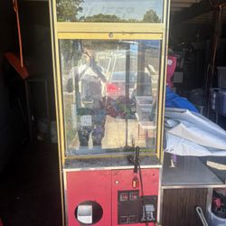 clean sweep vintage claw game machine