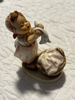 GOEBEL HUMMEL VINTAGE SIGNED FIGURINE “WASH DAY”
