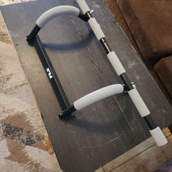 Doorway Pull Up Bar