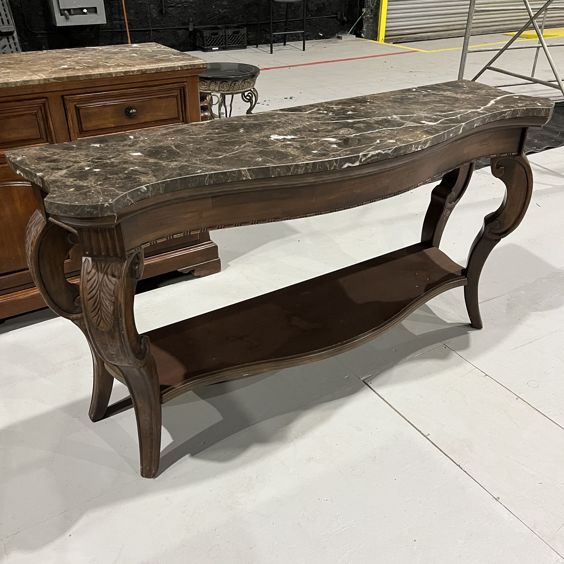 Decorative Hard Counter Top Table