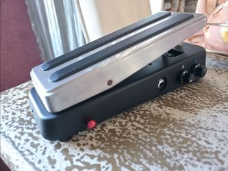 DUNLOP CRY BABY CUSTOM BADASS DUAL-INDUCTOR EDITION WAH - GCB65