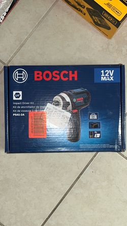 BOSCH 12v  IMPACT DRIVER KIT