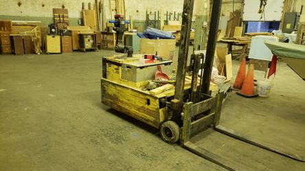Big Joe walk behind fork lift