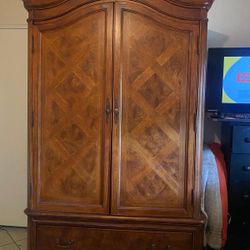 Armoire