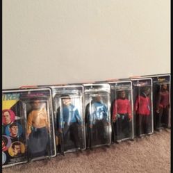 Star Trek Action Figures ( 6  ) SELLING WAY BELOW RETAIL VALUE 